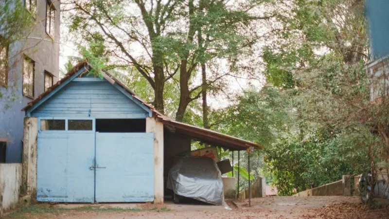 Storing Outdoor Fabric for Winter Without Mildew